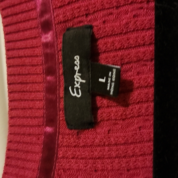 Sweater - Picture 4 of 5